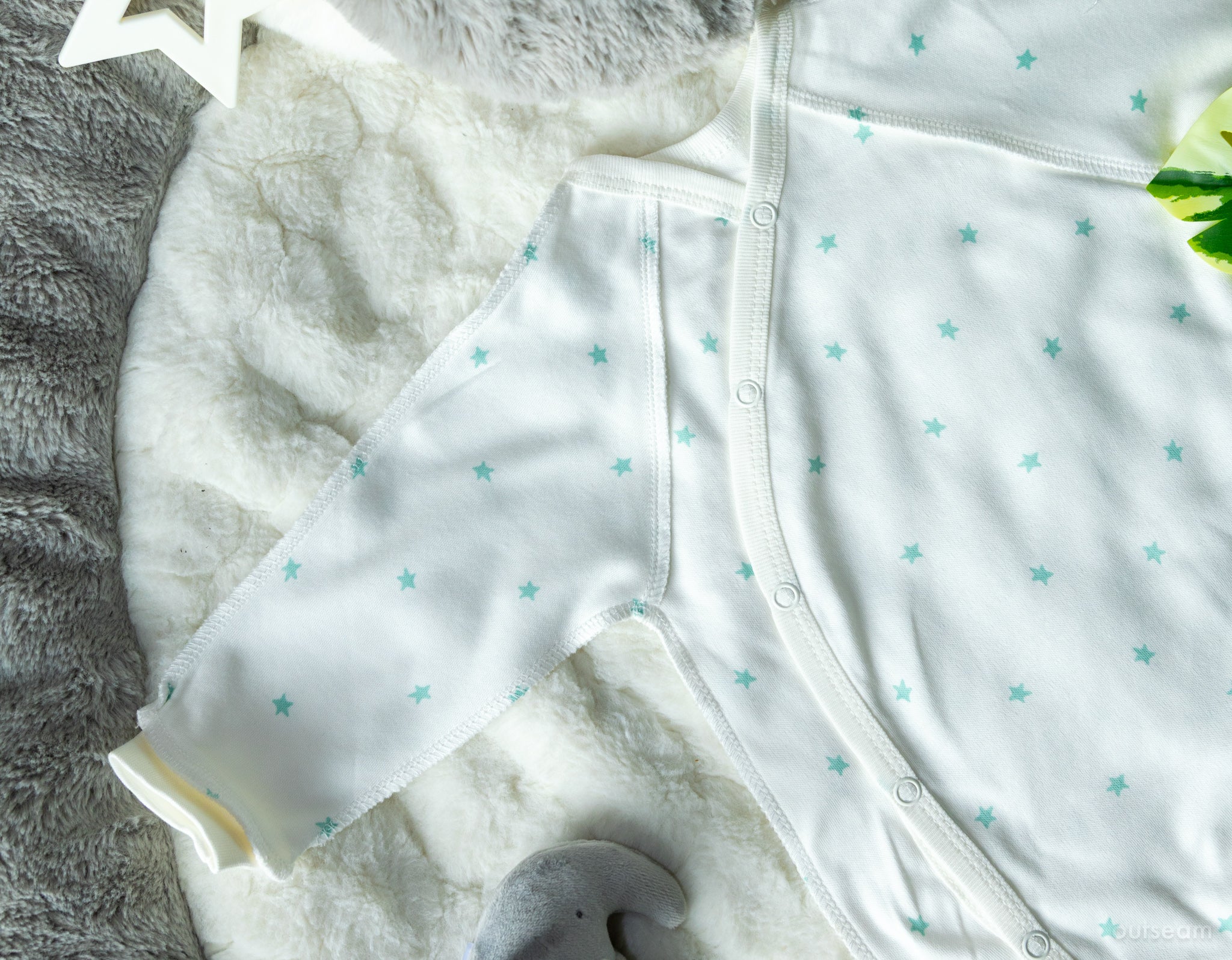 Outseam Sleepsuit Outseam Mint Stars — detail view 2
