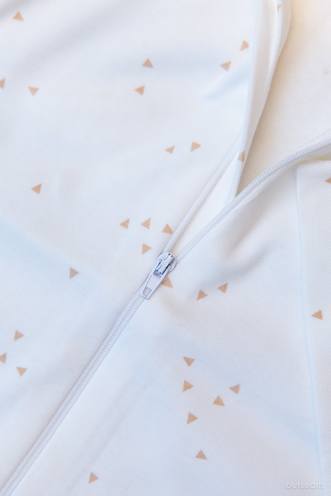 Outseam Newborn Sleep Cocoon Geometry — detail view 4